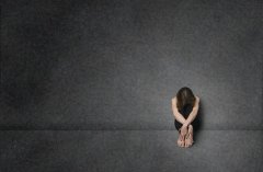 我们该如何识别隐藏性抑郁症？